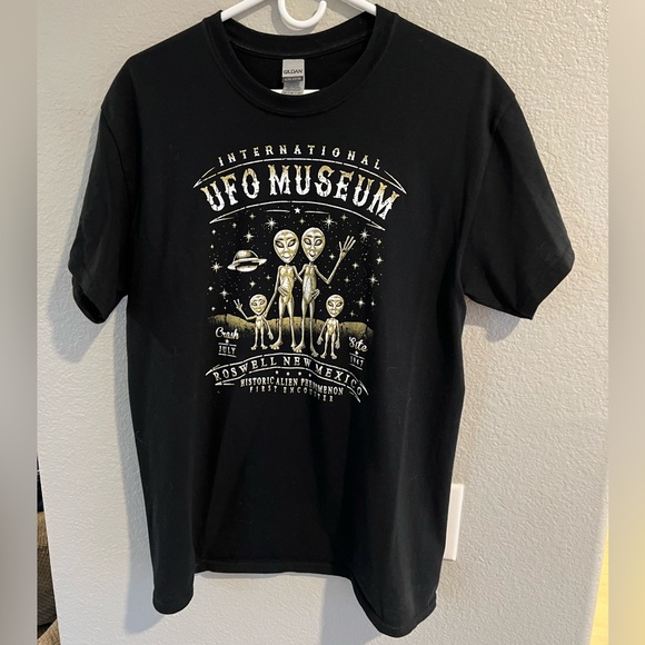 Gildan Other - International UFO Museum shirt